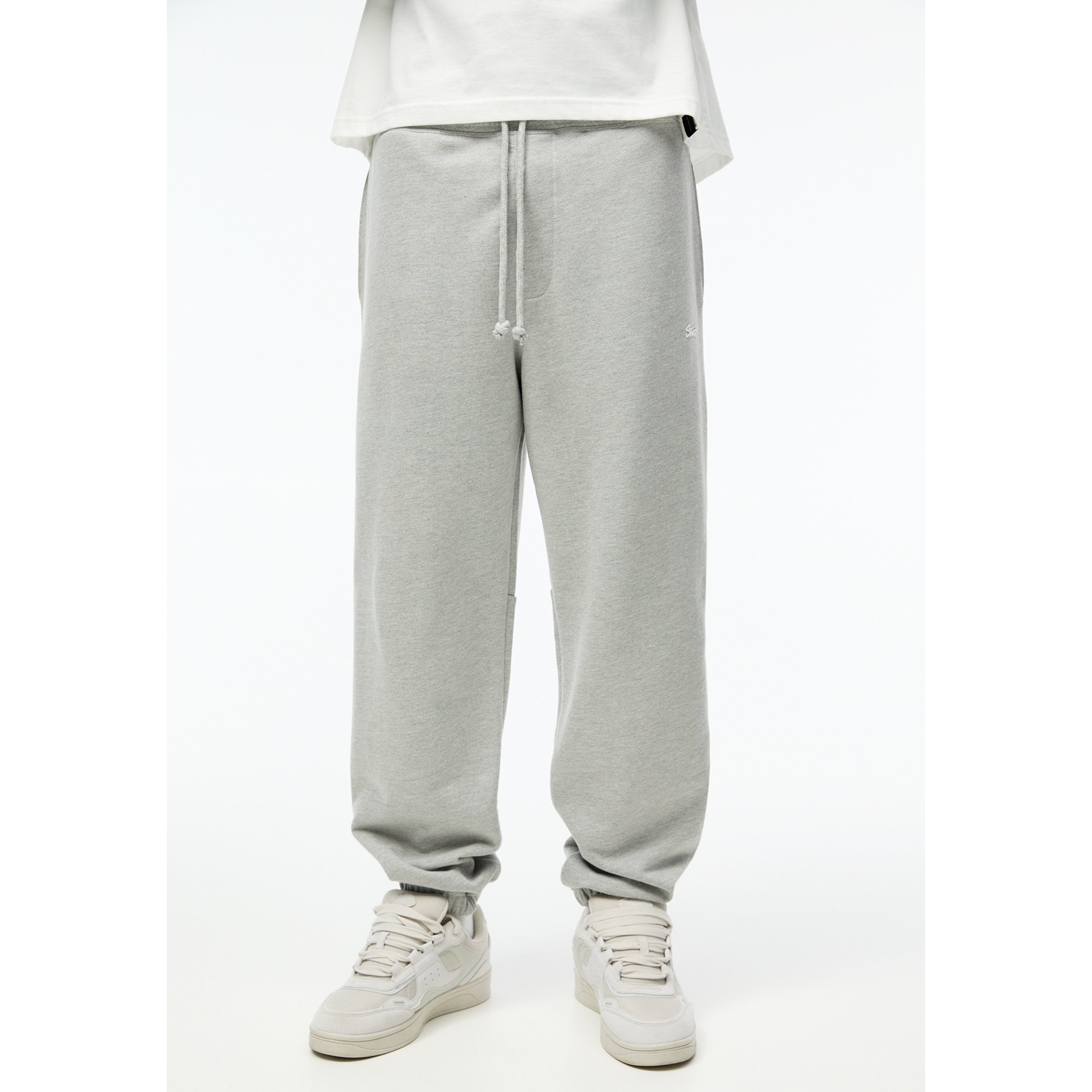 Pull&Bear Men's Light Grey Fleece Sweatpants - Comfortable Tapered Fit Joggers